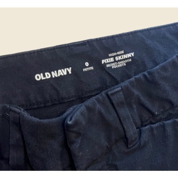OLD NAVY High Rise Pixie Skinny Pants Petite Size 0 - Picture 2 of 3